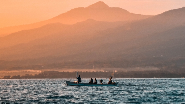 Pura Indonesia y atardeceres espectaculares